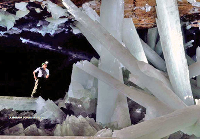 crystal-cave-3 (700x489, 93Kb)