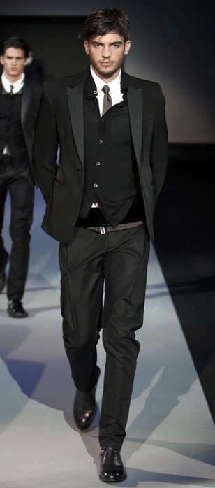 Emporio Armani menswear Fall Winter 2011-2012 (308x700, 51Kb)