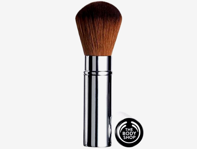 blibli-kesehatan-kecantikan_the-body-shop-retractable-blusher-brush_full01 (640x485, 59Kb)