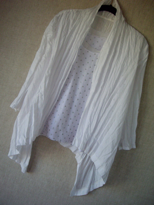 pleated linen shirt & silver dot t (300x400, 171Kb)