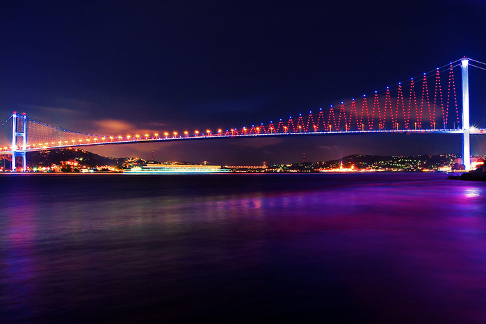 0710120a899cd072e37b3b182ee33fc8 (700x466, 110Kb)