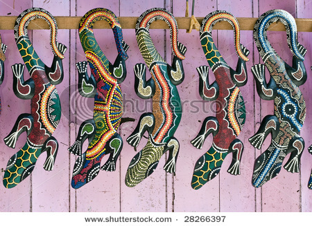 ન-stock-photo-wooden-lizard-s-background-28266397 (450x327, 115Kb)