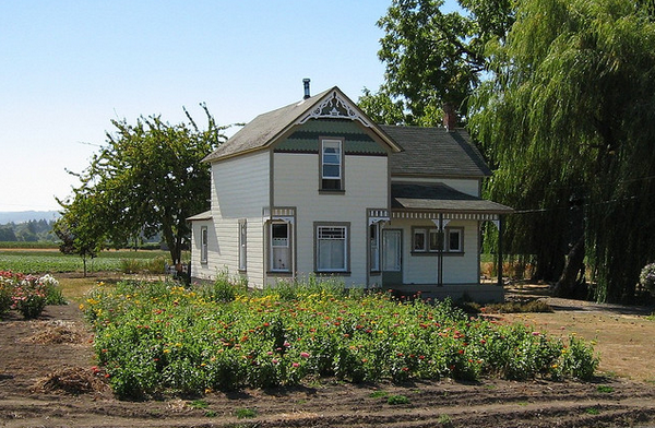 Farmhouse Flowers House  Flickr - Photo Sharing! (600x392, 577Kb)