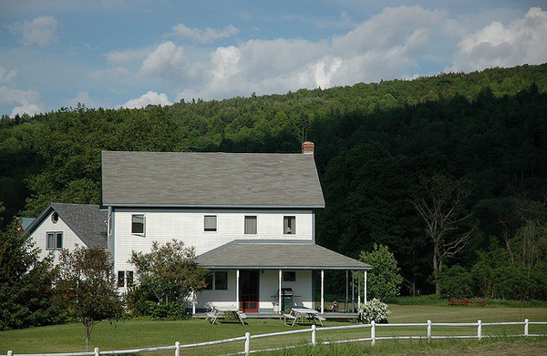 Vermont Farmhouse  Flickr - Photo Sharing! (600x391, 540Kb)