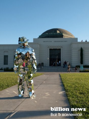 1275321831_mirror-man-of-la_2-571x761 (352x470, 32Kb)