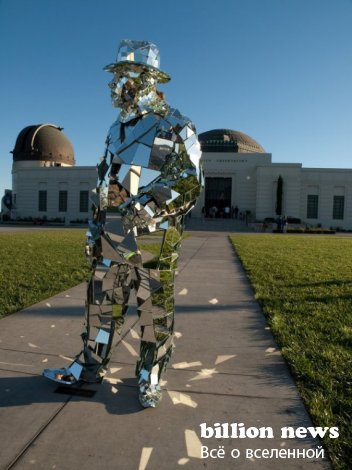 1275321859_mirror-man-of-la_3-571x761 (352x470, 36Kb)
