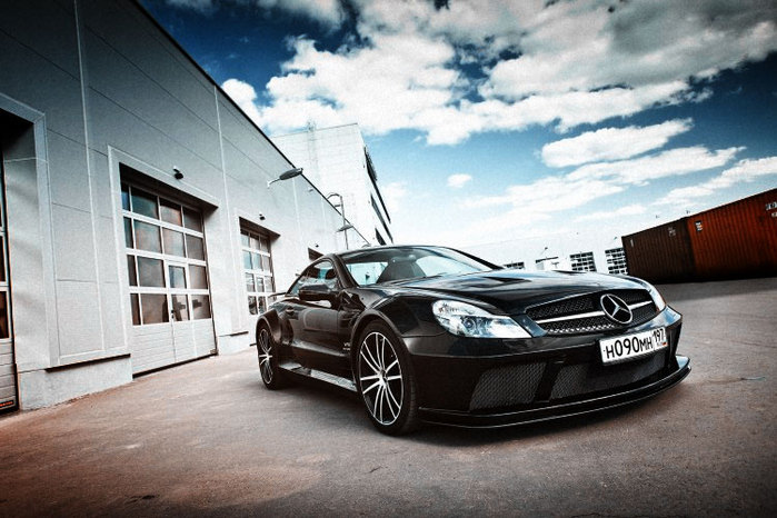 Mercedes‑Benz SL 65 AMG Black Series/2190614_MercedesBenz_SL_65_AMG_Black_Series (700x466, 92Kb)
