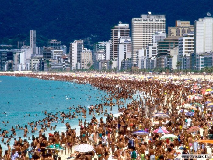 3571750_37615673_CopacabanaRio_de_Janeiro (700x525, 124Kb)