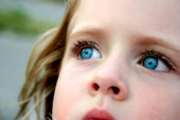 Blue_Eyes_by_kirstie1974 (700x466, 56Kb)