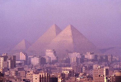 Pyramid Over Egypt (400x273, 22Kb)