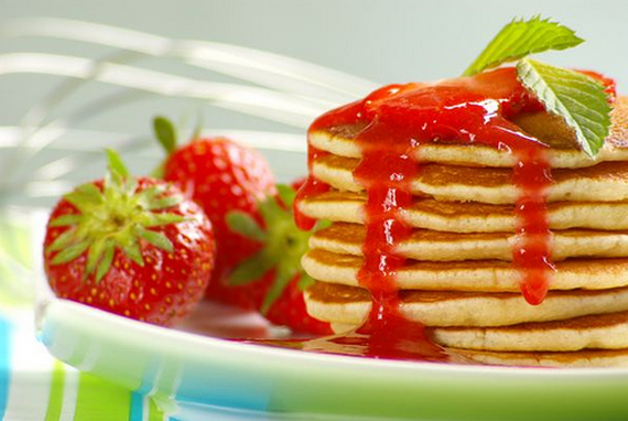 Pancakes with Strawberries (1-3)  Flickr - Photo Sharing! (570x382, 510Kb)