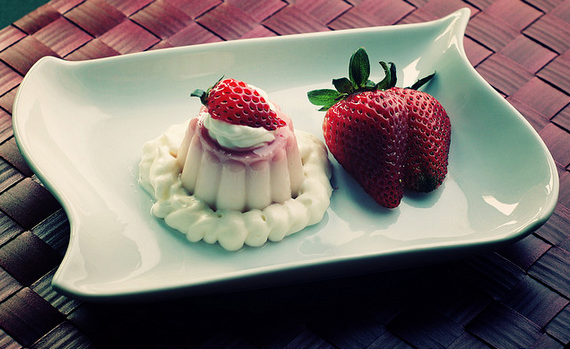 Strawberry Cheesecake Flan  Flickr - Photo Sharing! (570x349, 456Kb)