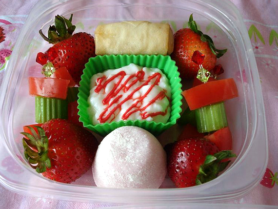 strawberry festival bento 3  Flickr - Photo Sharing! (570x428, 632Kb)