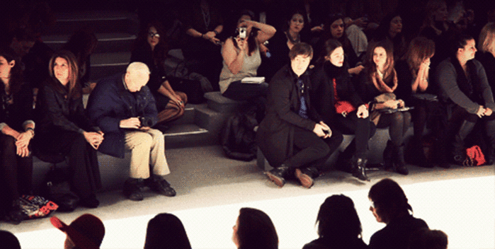 livepic011 (700x352, 1653Kb)