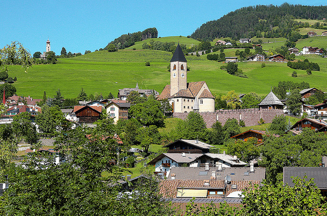 VILLAGE Tirol Alto Adige  Flickr - Photo Sharing! (650x429, 763Kb)