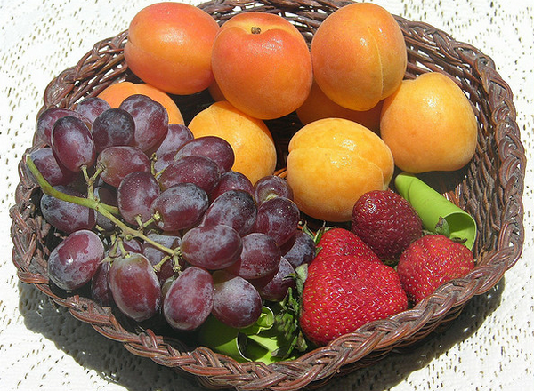 Fruit, anyone  Flickr - Photo Sharing! (600x440, 716Kb)