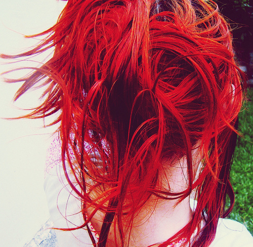 Нервы у кого красные волосы