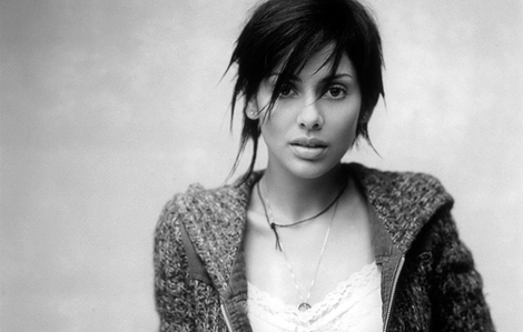 znfm_nat_imbruglia_22 (470x299, 72Kb)