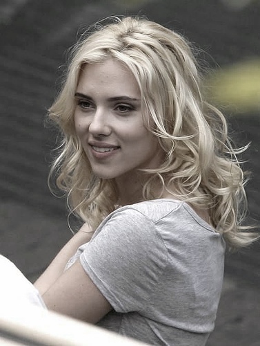 Scarlett Johansson - Im boring (377x500, 75Kb)