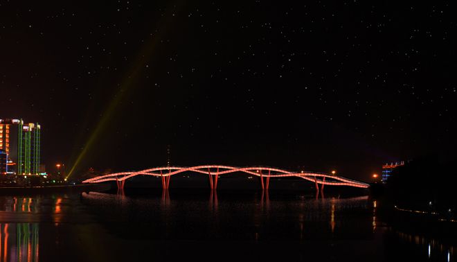 4059800_1313396617_wxyarchitecturenanheriverlandscapebridge2 (660x378, 20Kb)