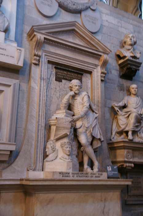 Monument to William Shakespeare at Westminster Abbey (465x700, 168Kb)