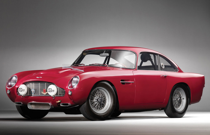 Aston Martin,  2 (700x452, 69Kb)
