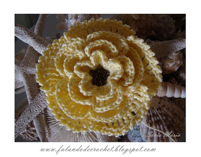 FLOR DE CROCHE COM MISSANGUINHAS AMARELA DSC04823 M ass (640x500, 86Kb)