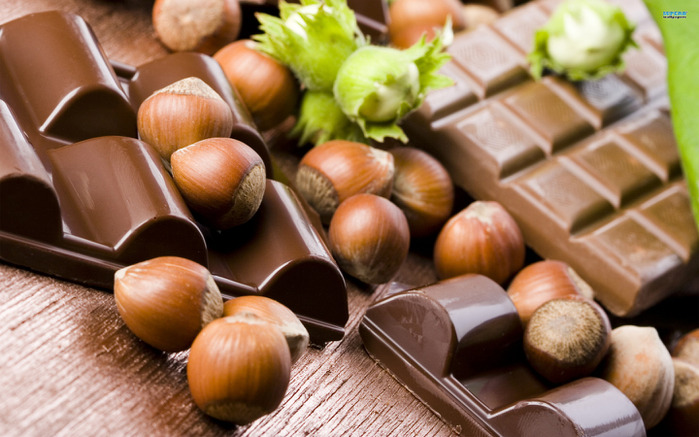 hazelnuts-and-chocolate-4553-2560x1600 (700x437, 117Kb)