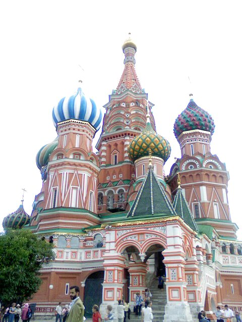 2823348_Aerokosmicheskaya_sistema_s_vivodom_na_prostori_vselennoi_herovoi_tychi_naroda (480x640, 74Kb)
