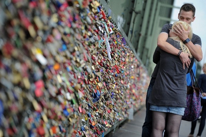 love-locks-1 (700x466, 97Kb)