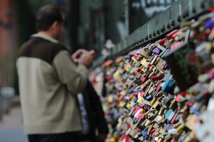 love-locks-10 (700x465, 72Kb)