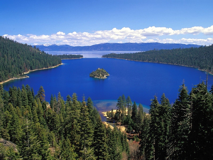 Emerald Bay, Lake Tahoe, California (700x525, 326Kb)