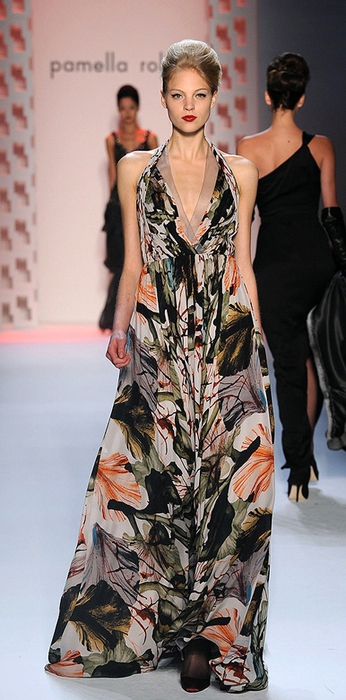 PAMELLA-ROLAND-FALL-2011-RTW-PODIUM-030_show_fullscreen_view (346x700, 209Kb)