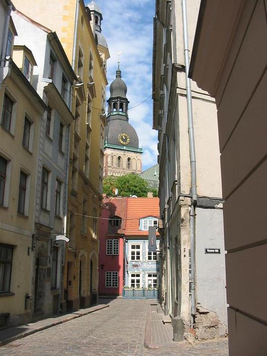 Gamla-stan-i-riga-2004-06-25 (525x700, 63Kb)