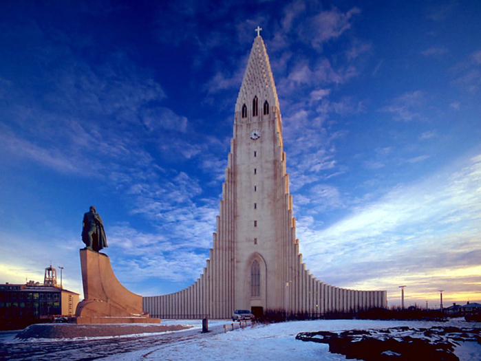 Собор Хатльгримскиркья - Hallgrimskirkja Cathedral (700x525, 385Kb)