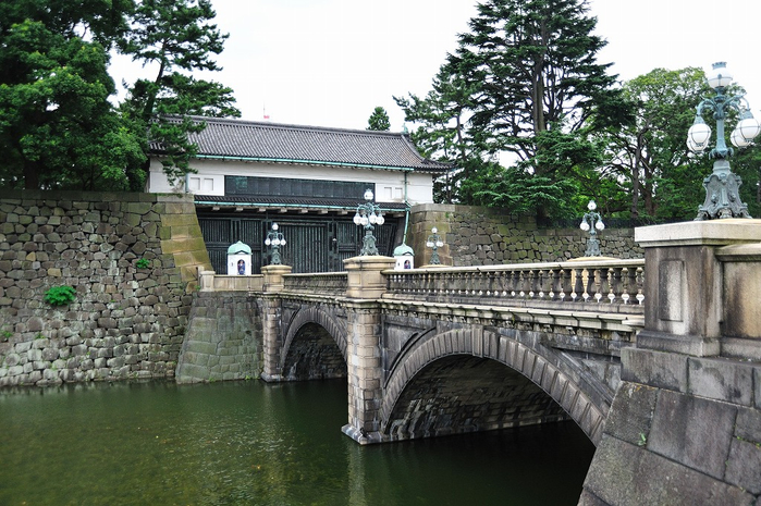 Tokyo_Imperial_Palace_seimon (700x465, 404Kb)