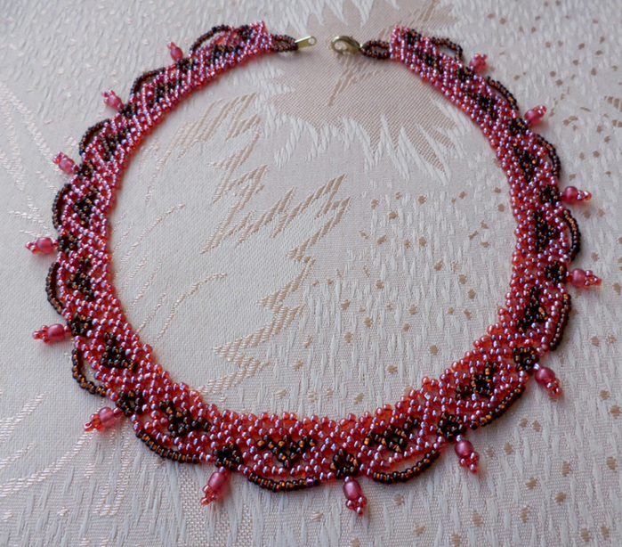 free-beaded-necklace-pattern-11 (700x614, 258Kb)