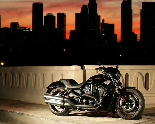 1237309253_harley-davidson-vrsc-2007-front3 (600x480, 27Kb)