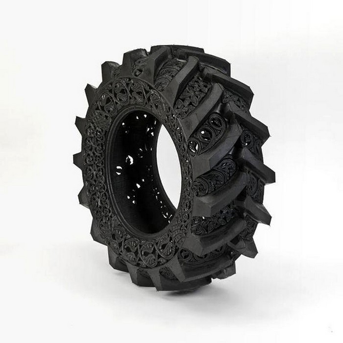 Hand-carved-car-tyres_1 (700x700, 73Kb)
