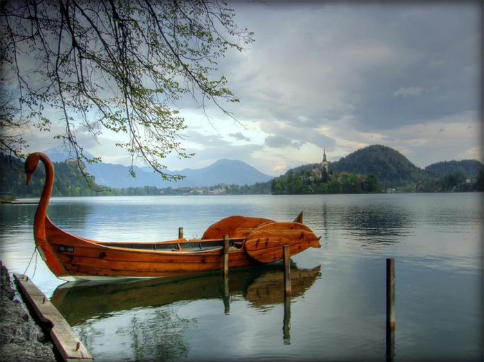 Lake_Bled_Slovenia_10-728x545 (700x524, 97Kb)