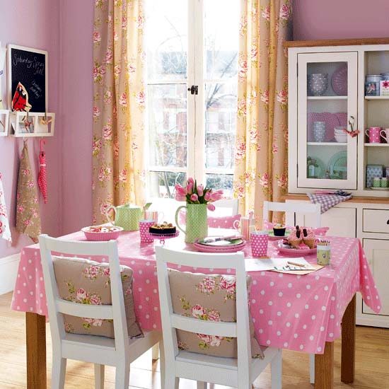 4216969_www_interiorizm_compolkadotdecor01 (550x550, 52Kb)