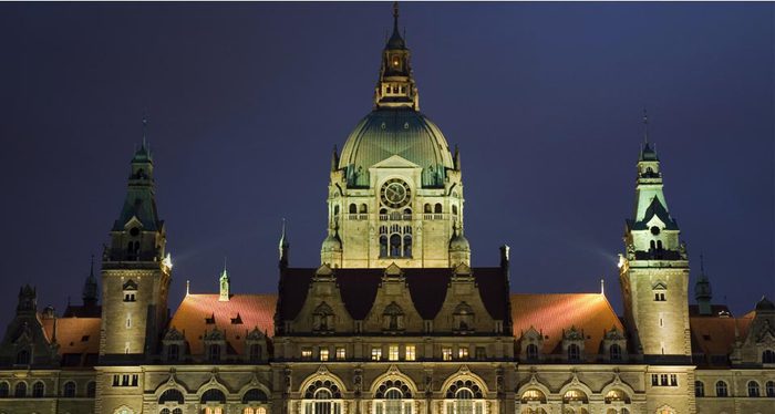 HannoverTownHall_ROW791180017 (700x374, 39Kb)