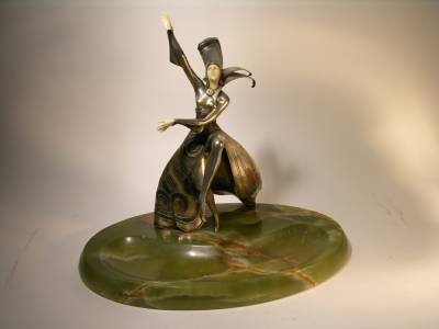 BRONZE AND IVORY DANCER4 (400x300, 12Kb)