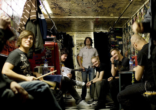 3949747_potfpoetsofthefall6891239640452 (640x452, 119Kb)