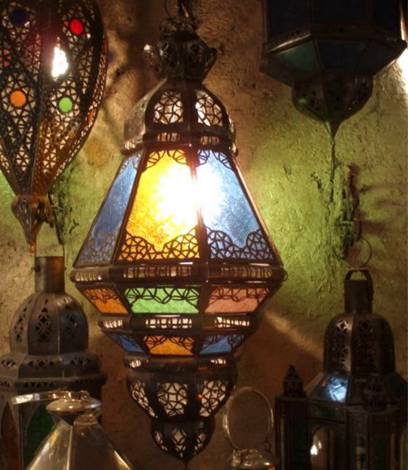 Светильник в восточном стиле с плафоном из мозаики, 20*11*48 см.