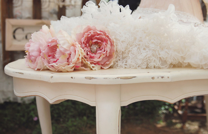 2795685_roses_table_blog (700x451, 95Kb)