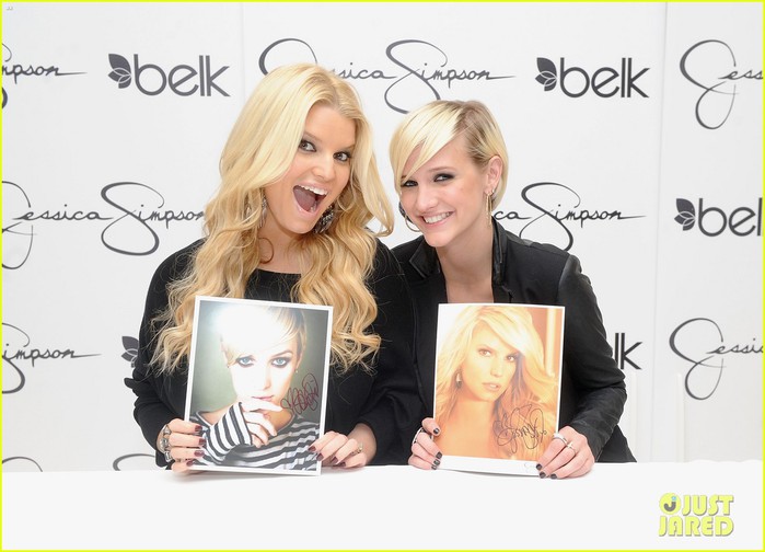 jessica-simpson-girls-fashion-collection-launch-with-ashlee-03 (700x504, 74Kb)