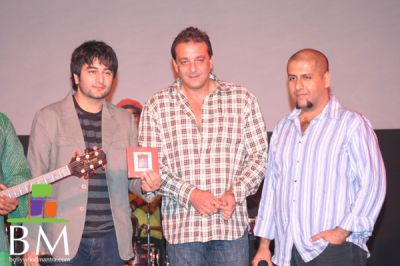 sanjay-dutt_vishal-dadlani_shekhar___18664 (400x266, 22Kb)