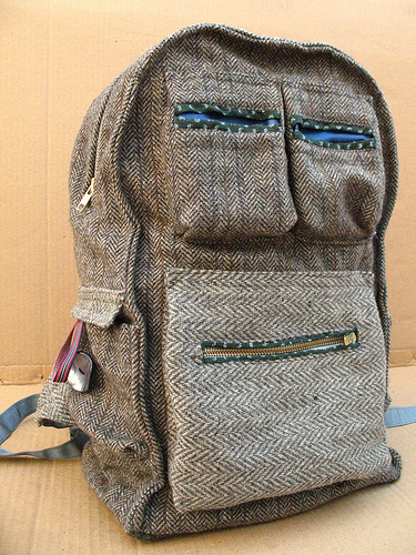 backpack-recovered-fabrics-carro-3 (375x500, 204Kb)