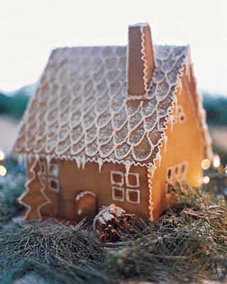 msl_hol09_gingerbread_house_xl (320x400, 25Kb)